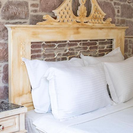 Cunda Mor Limon Otel Ayvalı Zewnętrze zdjęcie