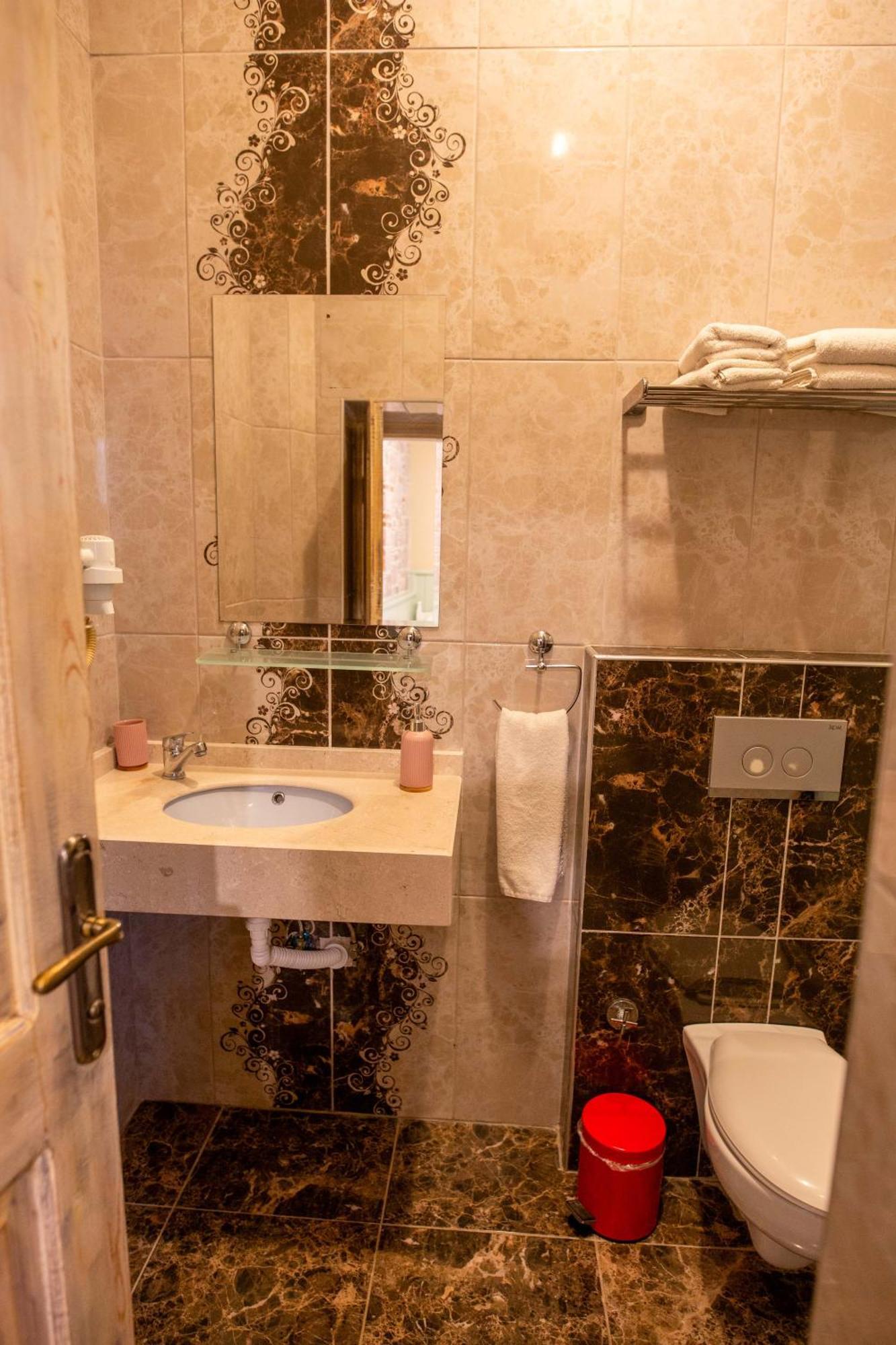 Cunda Mor Limon Otel Ayvalı Zewnętrze zdjęcie
