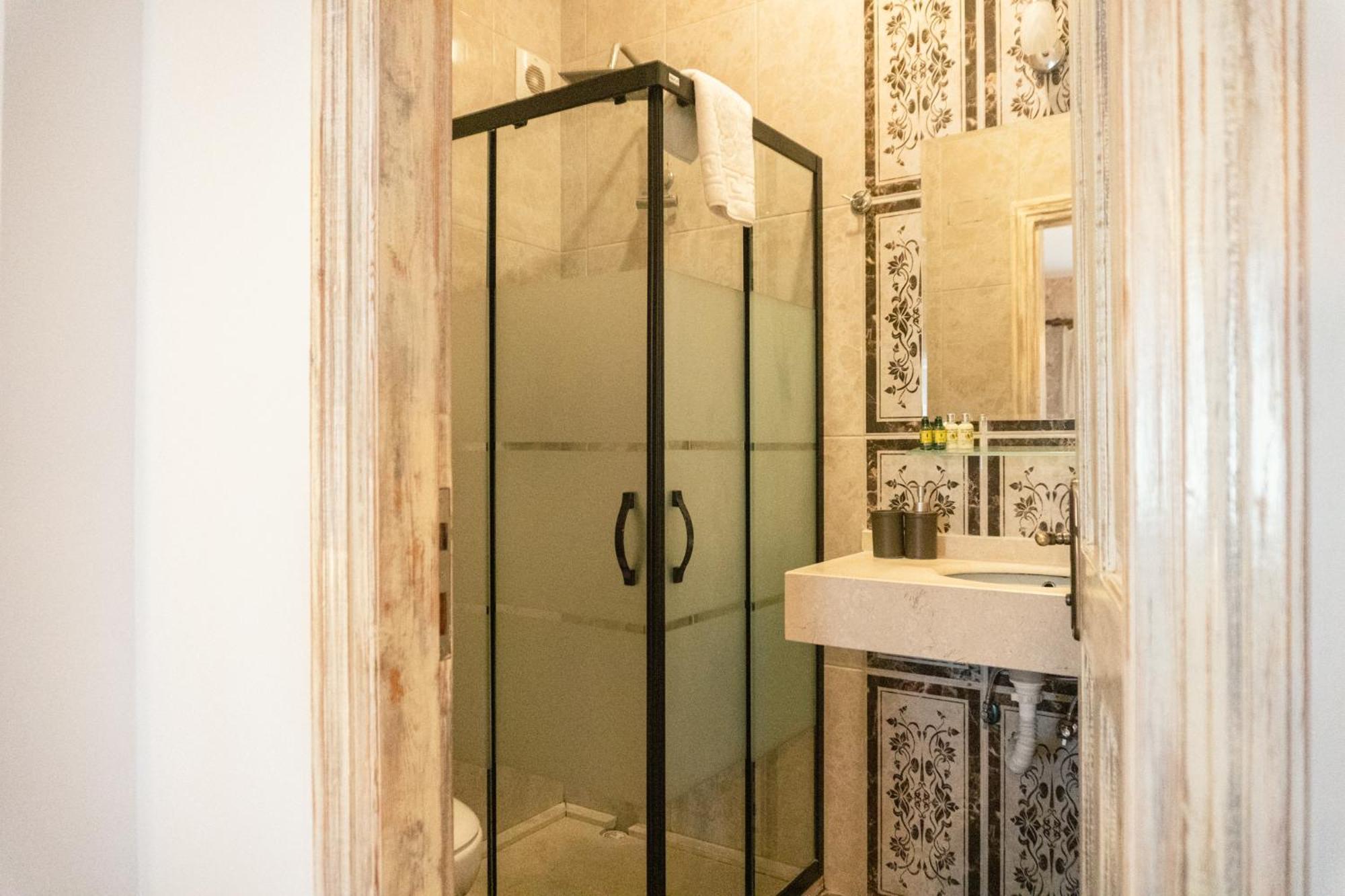 Cunda Mor Limon Otel Ayvalı Zewnętrze zdjęcie
