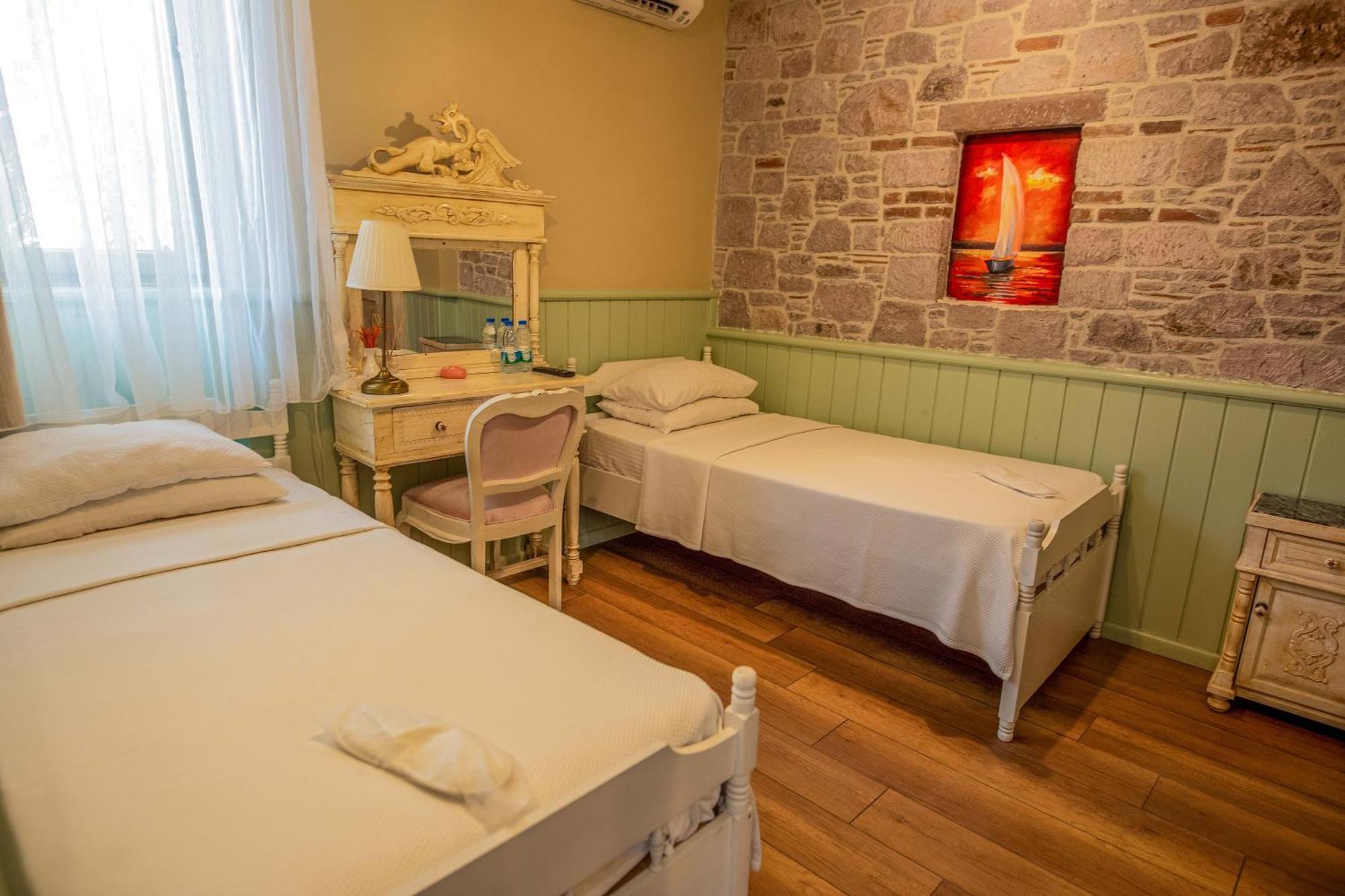 Cunda Mor Limon Otel Ayvalı Zewnętrze zdjęcie