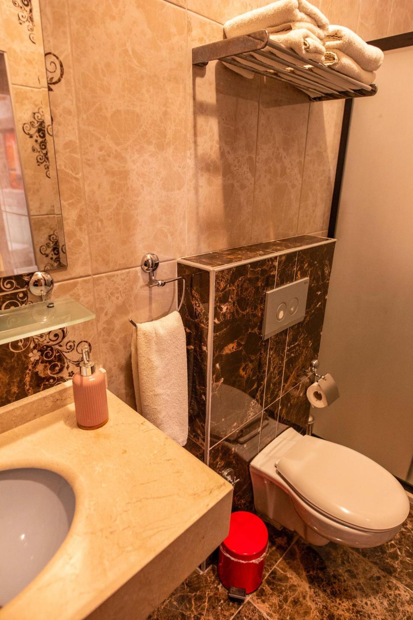Cunda Mor Limon Otel Ayvalı Zewnętrze zdjęcie